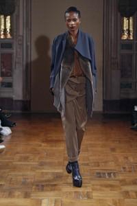 ANNE VALERIE HASH FW11 PARIS 03/02/2011