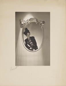 LOT 26 - Horst P. Horst - Elsa Schiaparelli Paris 1936 - ?10.000 - 12.000