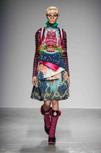 Pixelformula  Womenswear Winter 2015 - 2016 Ready To Wear Paris Paco Rabanne