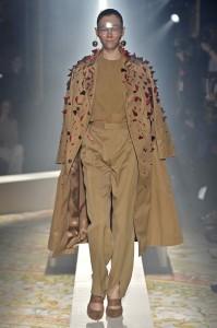 UNDERCOVER__Ready to wear fall winter 2015-16 _PARIS fashion week _March 2015__